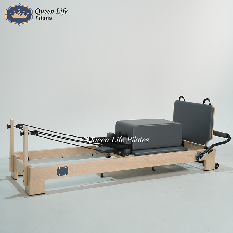 SNP01A Pilates Reformer (Beech wood)